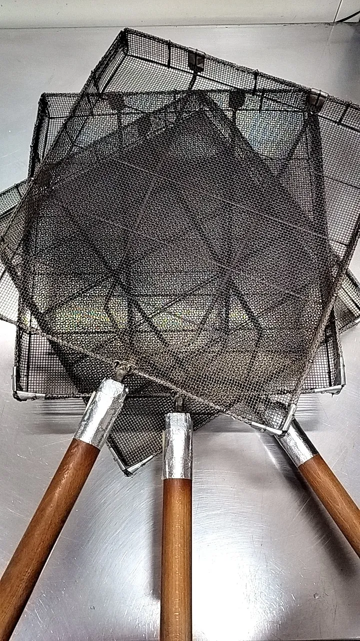 純手焼き職人の重要アイテム!無双する三丁網とは?